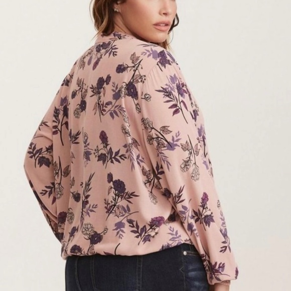 Torrid Chiffon Mock Neck Blouse - Picture 3 of 3